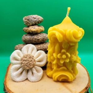 Stumpfkerze mit Blumen 180g